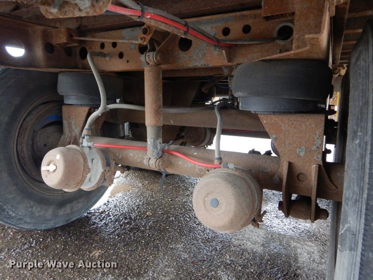 image for item DH6202 2005 Wabash dry van trailer