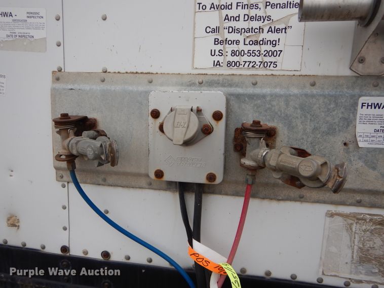 image for item DH6881 2005 Wabash dry van trailer