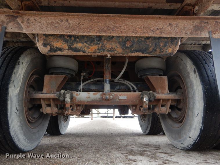 image for item DH6881 2005 Wabash dry van trailer