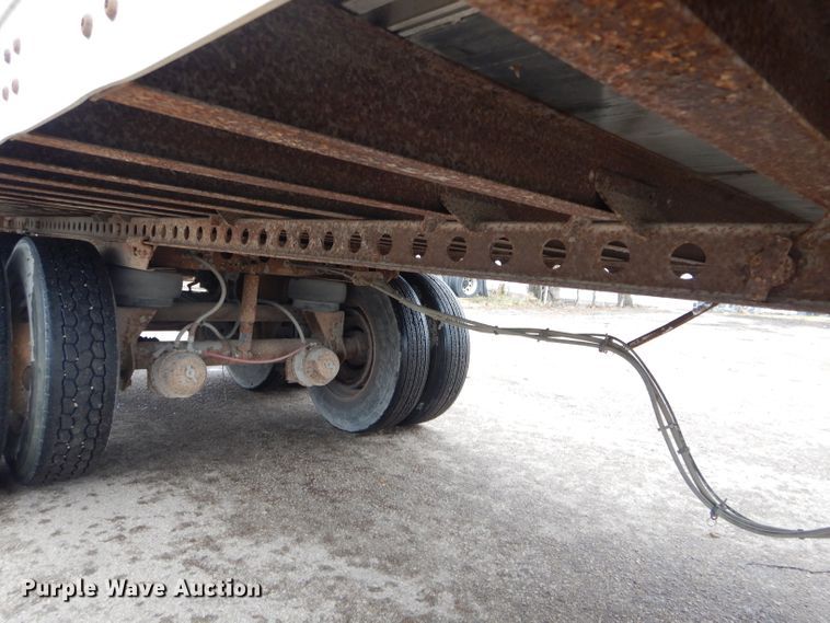 image for item DH6881 2005 Wabash dry van trailer