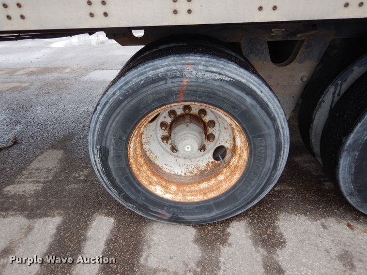 image for item DH6884 2005 Wabash dry van trailer