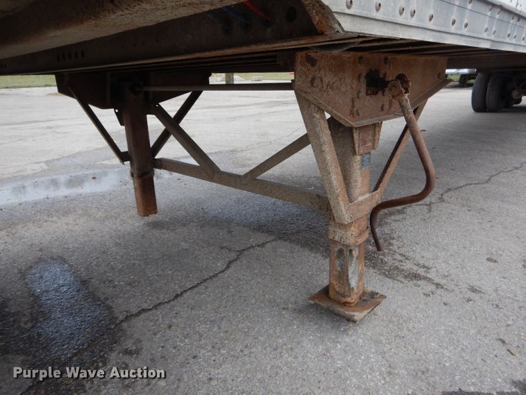 image for item DH6886 2005 Wabash dry van trailer