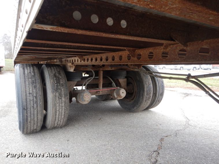 image for item DH6886 2005 Wabash dry van trailer
