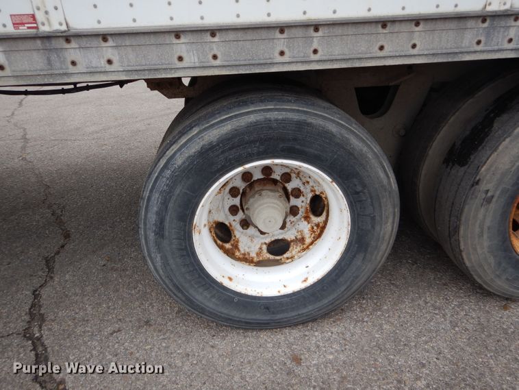 image for item DH6886 2005 Wabash dry van trailer