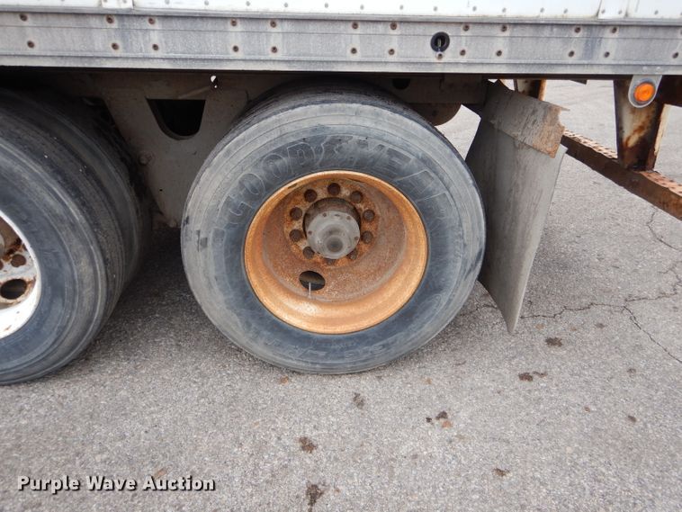 image for item DH6886 2005 Wabash dry van trailer