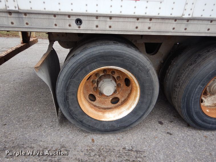 image for item DH6886 2005 Wabash dry van trailer