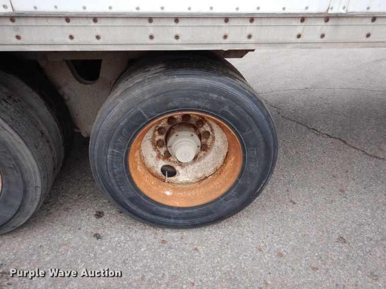 image for item DH6886 2005 Wabash dry van trailer