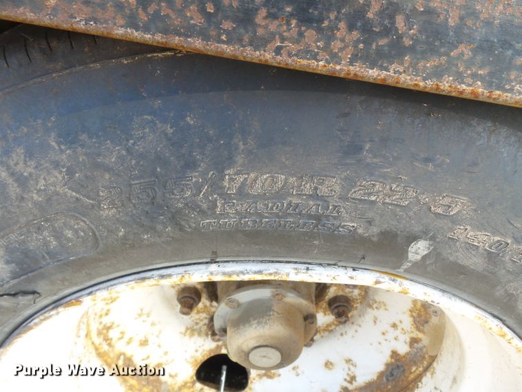 image for item DH7776 1999 Atoka lowboy equipment trailer