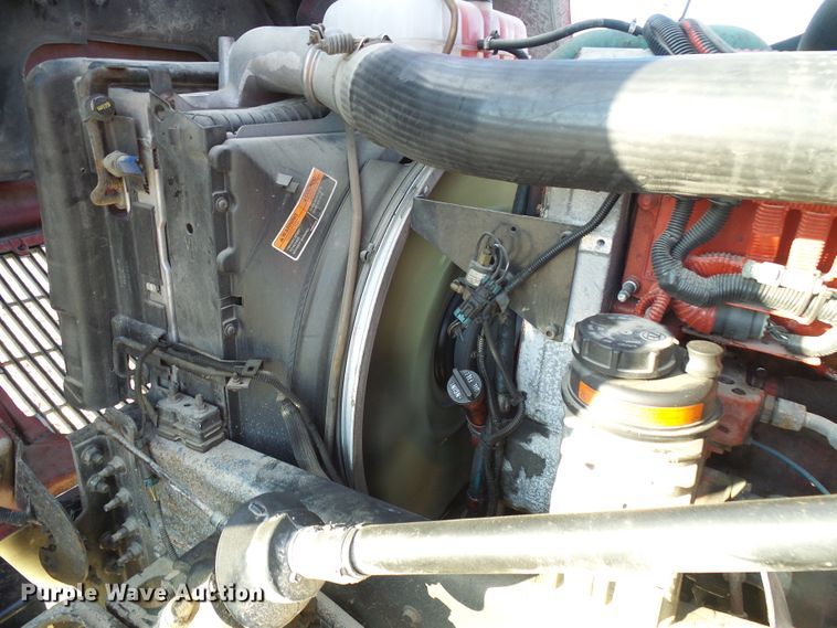 image for item DI0730 2003 Volvo VN semi truck