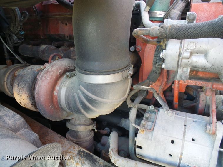 image for item DI0730 2003 Volvo VN semi truck