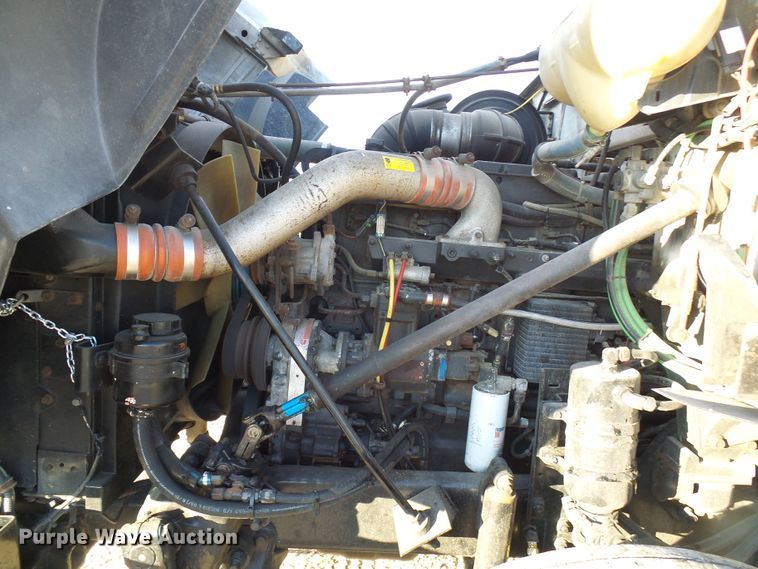 image for item DI0731 1995 White GMC WIA semi truck