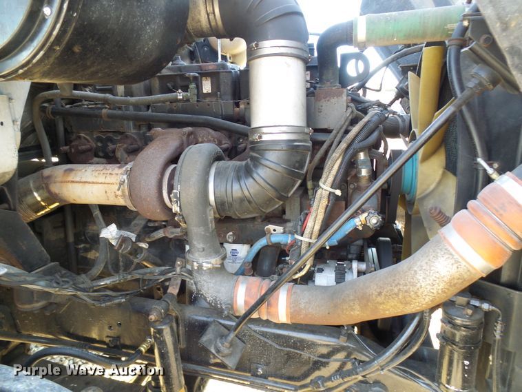 image for item DI0731 1995 White GMC WIA semi truck