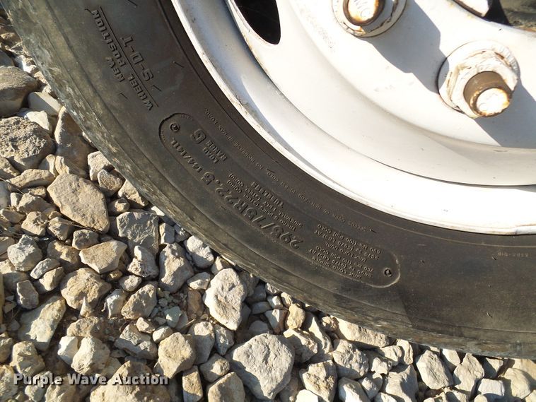 image for item DI0731 1995 White GMC WIA semi truck