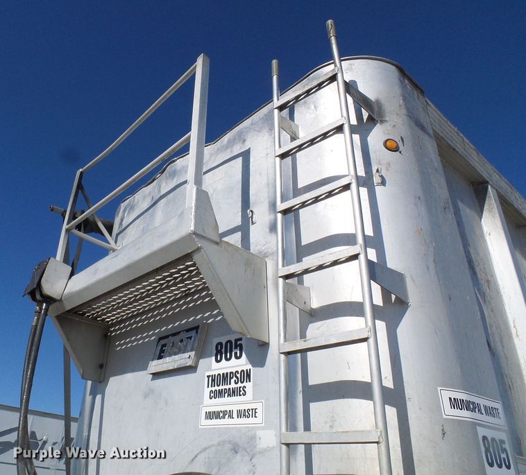 image for item DI0733 2008 East live bottom trailer