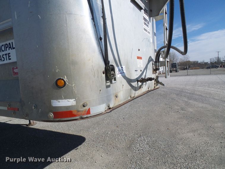 image for item DI0733 2008 East live bottom trailer