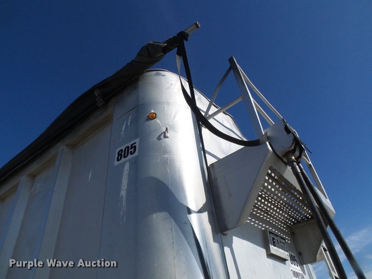 image for item DI0733 2008 East live bottom trailer