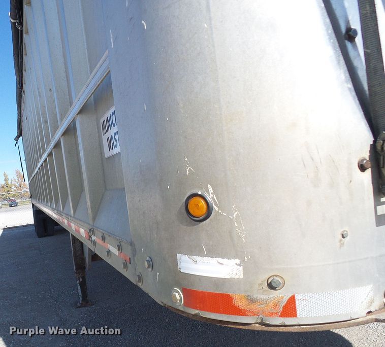 image for item DI0733 2008 East live bottom trailer