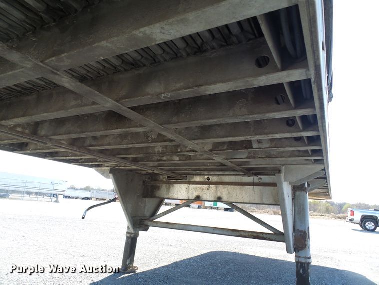 image for item DI0733 2008 East live bottom trailer