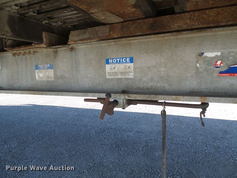 image for item DI0733 2008 East live bottom trailer