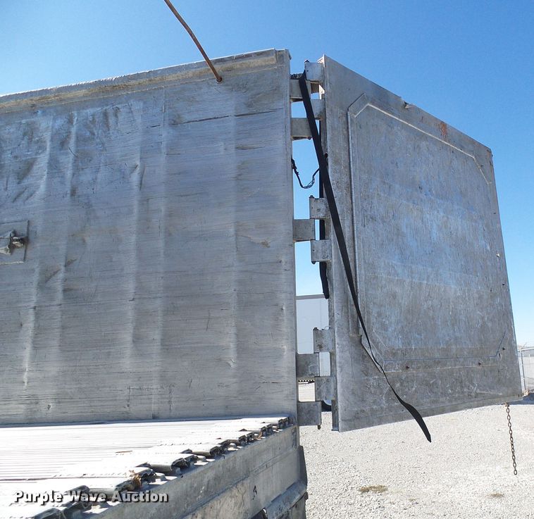 image for item DI0733 2008 East live bottom trailer