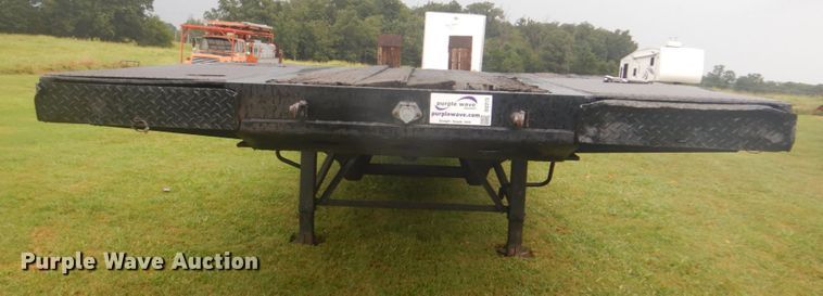 image for item DI2273 1997 Clark CDFBT-97 drop deck equipment trailer