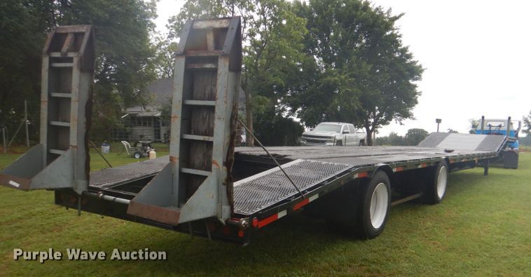 image for item DI2273 1997 Clark CDFBT-97 drop deck equipment trailer