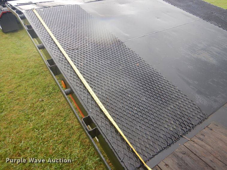 image for item DI2273 1997 Clark CDFBT-97 drop deck equipment trailer