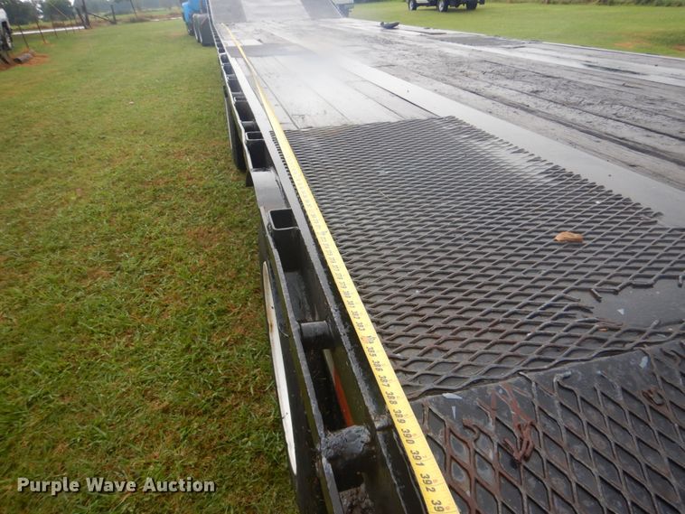 image for item DI2273 1997 Clark CDFBT-97 drop deck equipment trailer