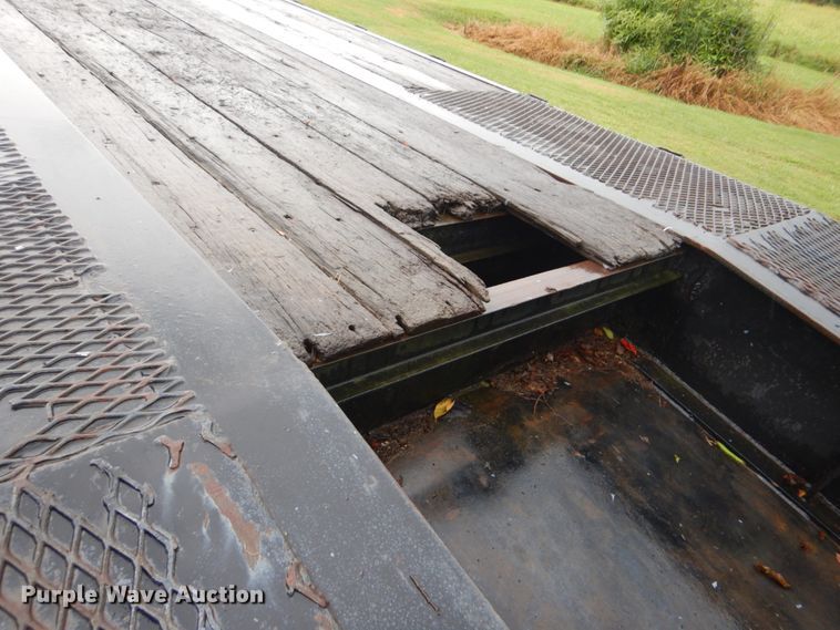 image for item DI2273 1997 Clark CDFBT-97 drop deck equipment trailer