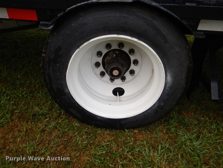 image for item DI2273 1997 Clark CDFBT-97 drop deck equipment trailer