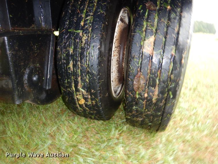 image for item DI2273 1997 Clark CDFBT-97 drop deck equipment trailer