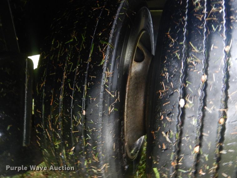 image for item DI2273 1997 Clark CDFBT-97 drop deck equipment trailer