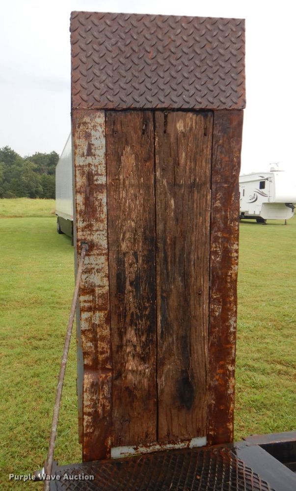 image for item DI2273 1997 Clark CDFBT-97 drop deck equipment trailer