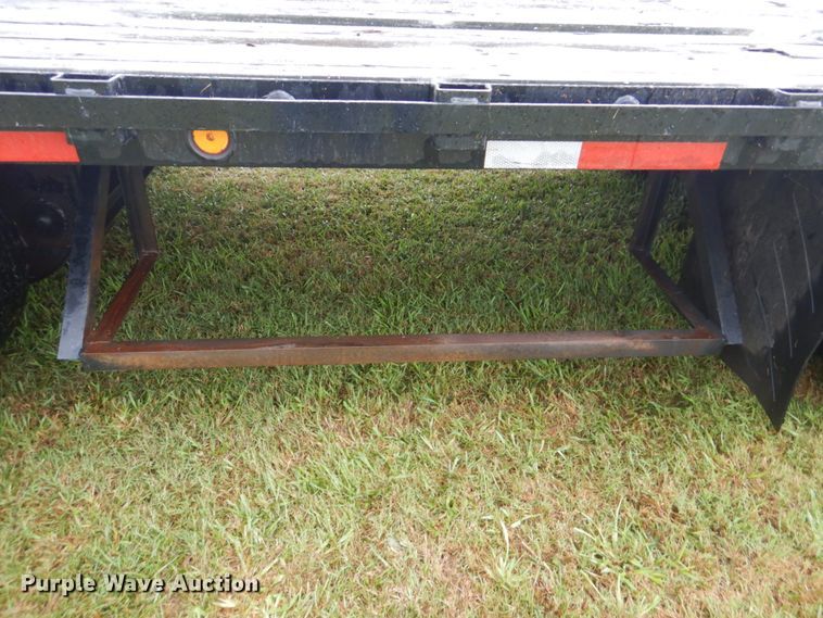 image for item DI2273 1997 Clark CDFBT-97 drop deck equipment trailer