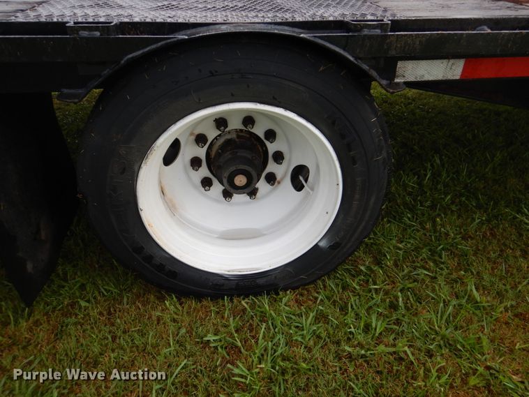 image for item DI2273 1997 Clark CDFBT-97 drop deck equipment trailer