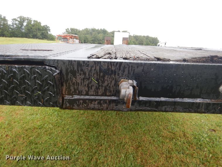 image for item DI2273 1997 Clark CDFBT-97 drop deck equipment trailer