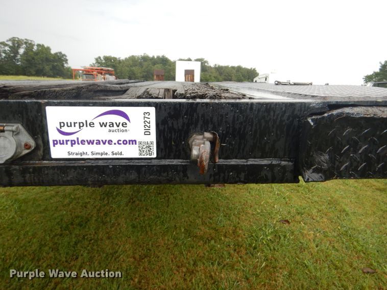 image for item DI2273 1997 Clark CDFBT-97 drop deck equipment trailer