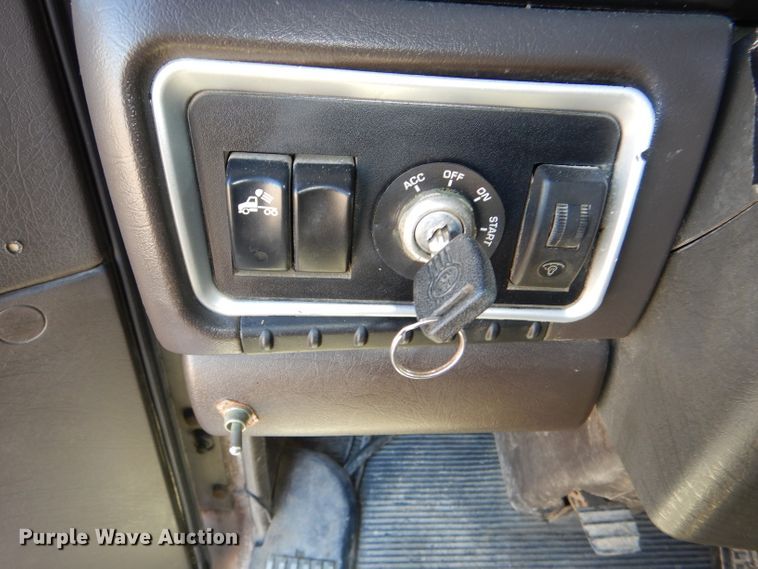 image for item DI2747 2007 Kenworth T600 semi truck