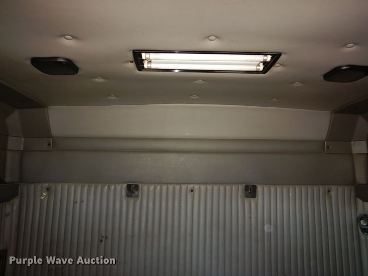 image for item DI2747 2007 Kenworth T600 semi truck