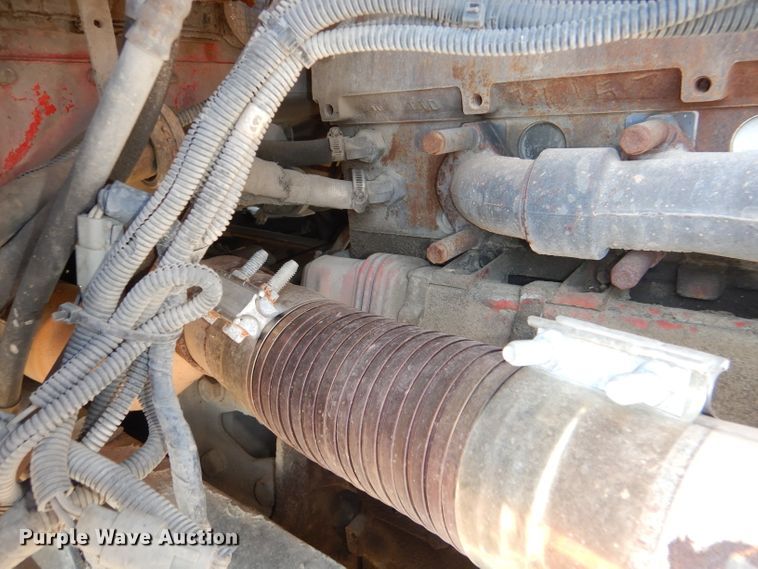 image for item DI2747 2007 Kenworth T600 semi truck