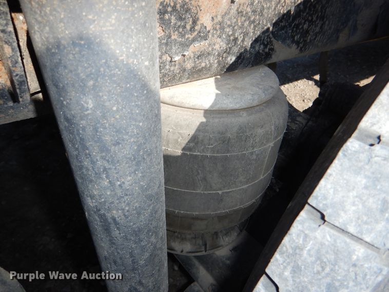 image for item DI2747 2007 Kenworth T600 semi truck