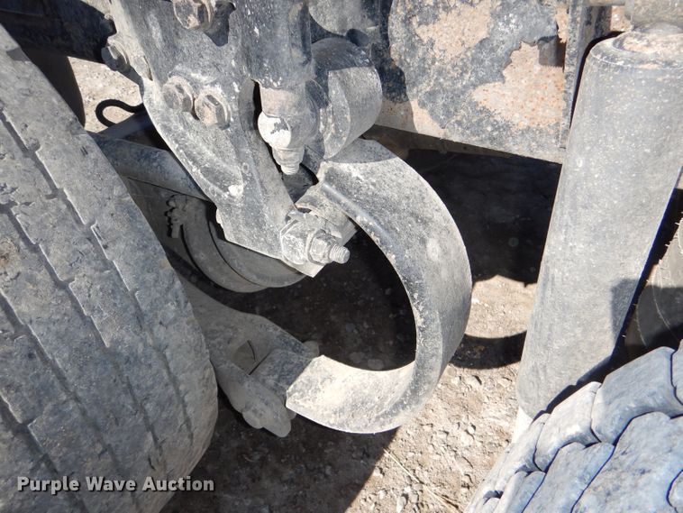 image for item DI2747 2007 Kenworth T600 semi truck