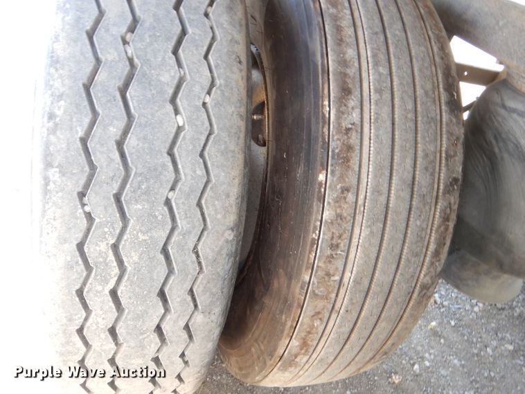 image for item DI2748 2007 Timpte Super Hopper double hopper bottom grain trailer