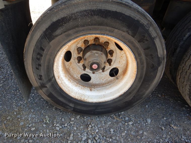 image for item DI2748 2007 Timpte Super Hopper double hopper bottom grain trailer