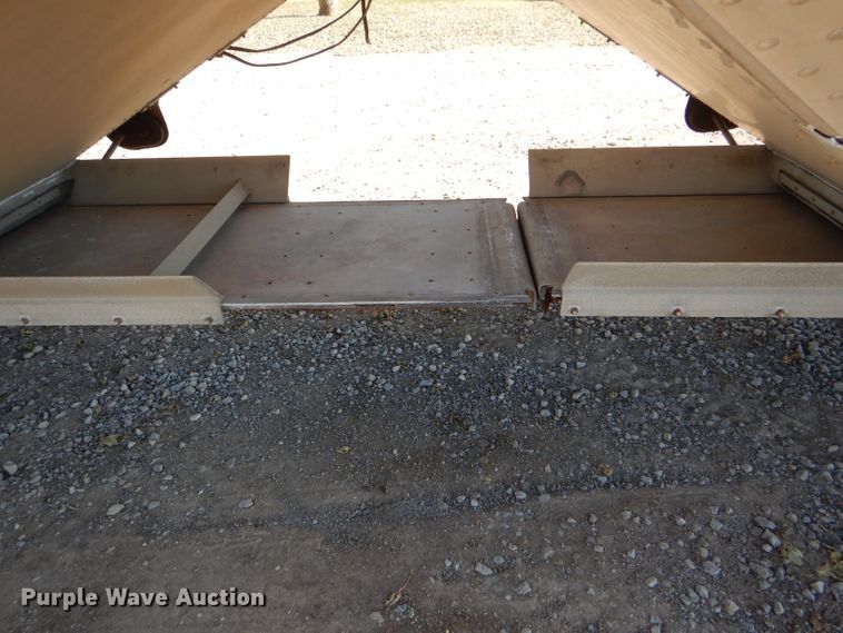 image for item DI2748 2007 Timpte Super Hopper double hopper bottom grain trailer
