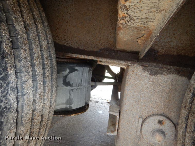 image for item EC9042 2008 Trail King TK70HT-432 drop deck equipment trailer