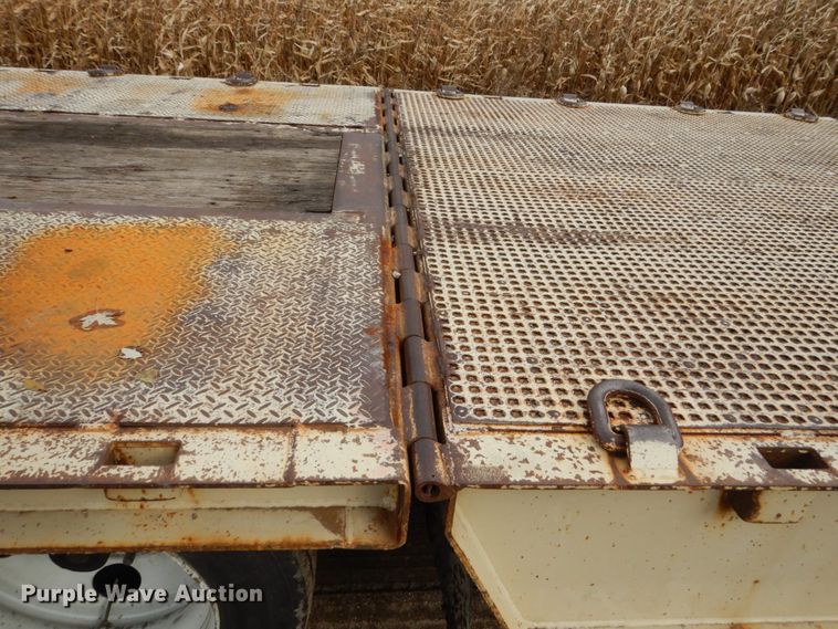 image for item EC9042 2008 Trail King TK70HT-432 drop deck equipment trailer