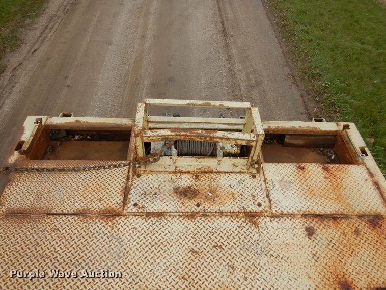 image for item EC9042 2008 Trail King TK70HT-432 drop deck equipment trailer