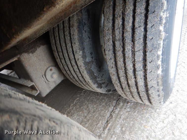 image for item EC9042 2008 Trail King TK70HT-432 drop deck equipment trailer