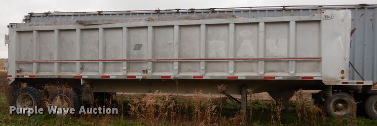 image for item EC9096 1993 East end dump trailer